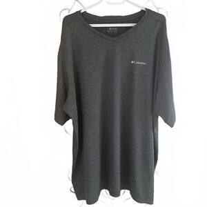 Columbia Omni-Shade Sun Protection Dark Gray V-Neck T-Shirt - 3XT